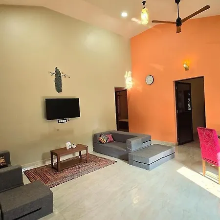 Casa Manarra - 2Bhk Parra Road Apartment